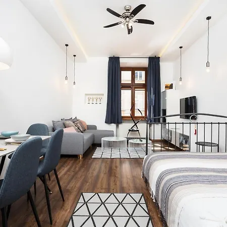 City Of The Kings - Old Depot Apartment Krakov Exteriér fotografie